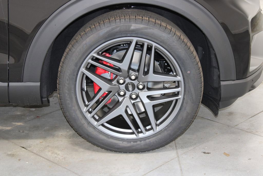 New 2026 Ford Explorer ST w/ Sun And Sound Package image 11