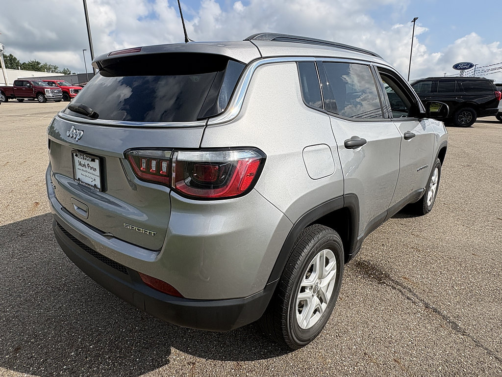Used 2021 Jeep Compass Sport w/ Cold Weather Group AWD/4WD image 5