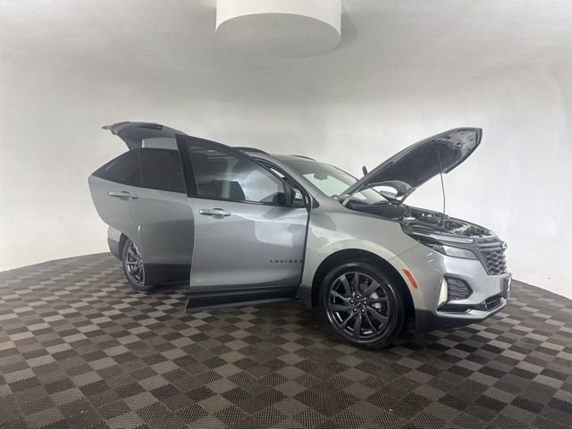 Used 2024 Chevrolet Equinox RS image 15