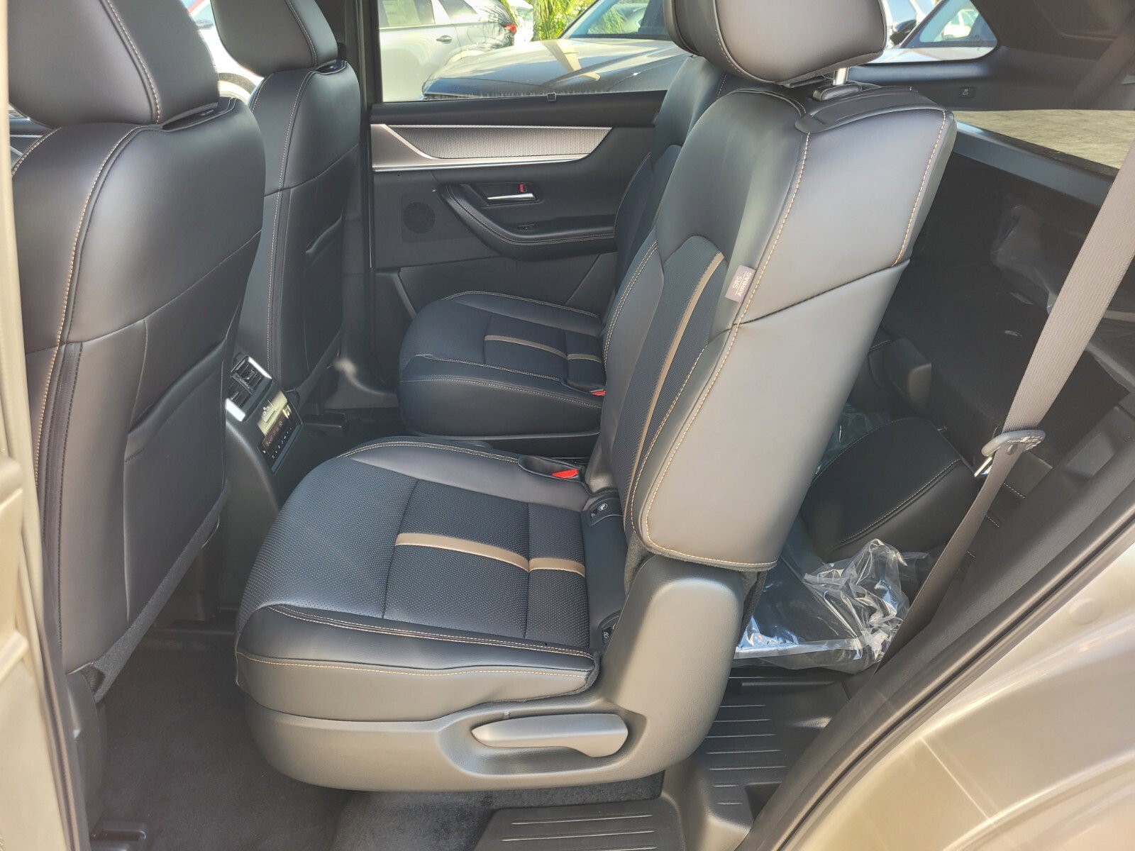 New 2026 MAZDA CX-90 Plug-In Hybrid w/ Premium Plus image 7