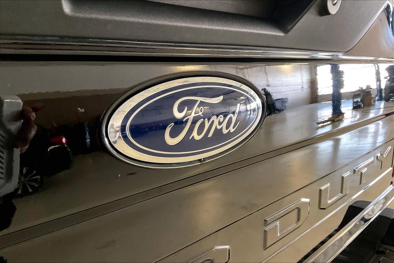Used 2022 Ford F250 Lariat w/ Lariat Ultimate Package AWD/4WD image 30