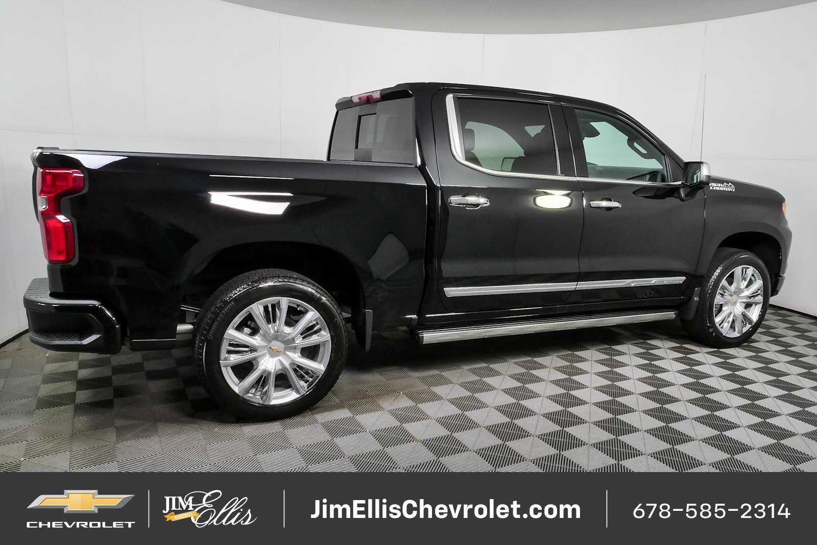 New 2026 Chevrolet Silverado 1500 High Country AWD/4WD image 2