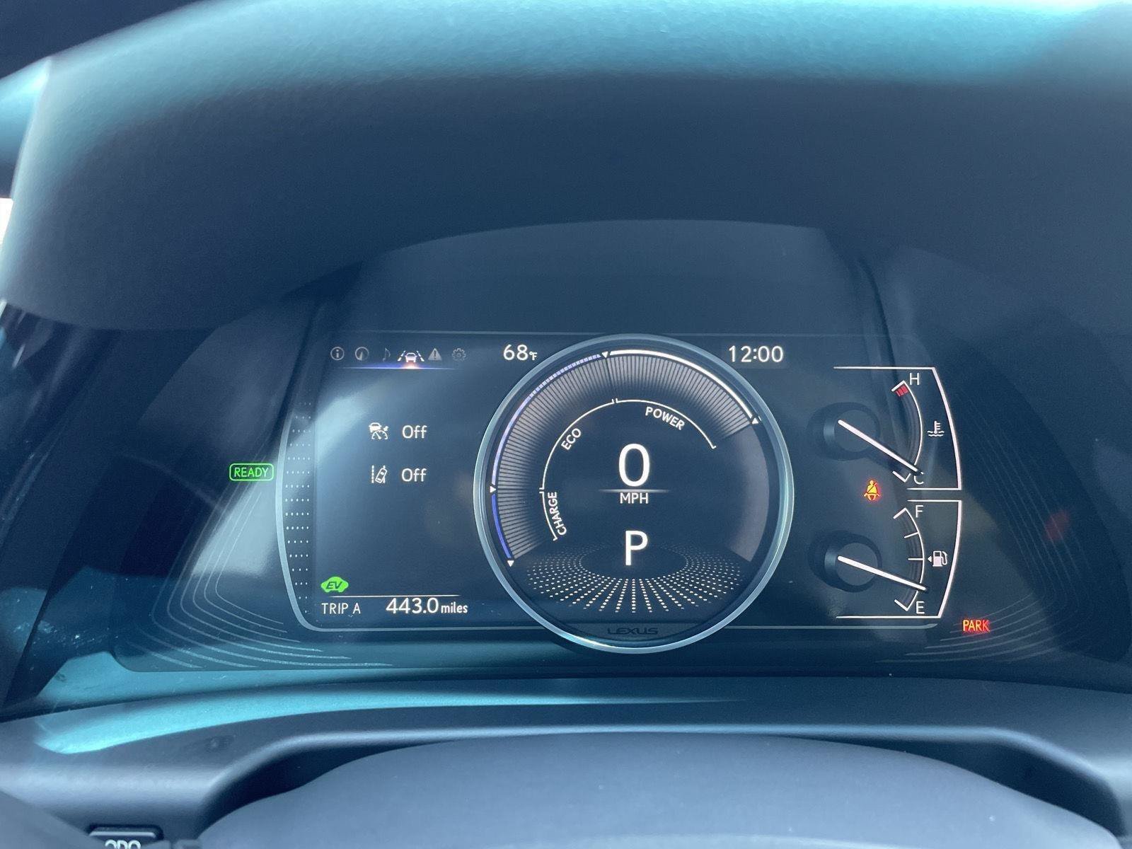 Used 2025 Lexus ES 300h w/ Premium Package FWD image 2