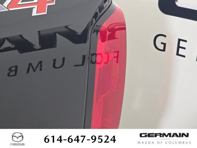 Used 2020 Chevrolet Colorado LT AWD/4WD image 16