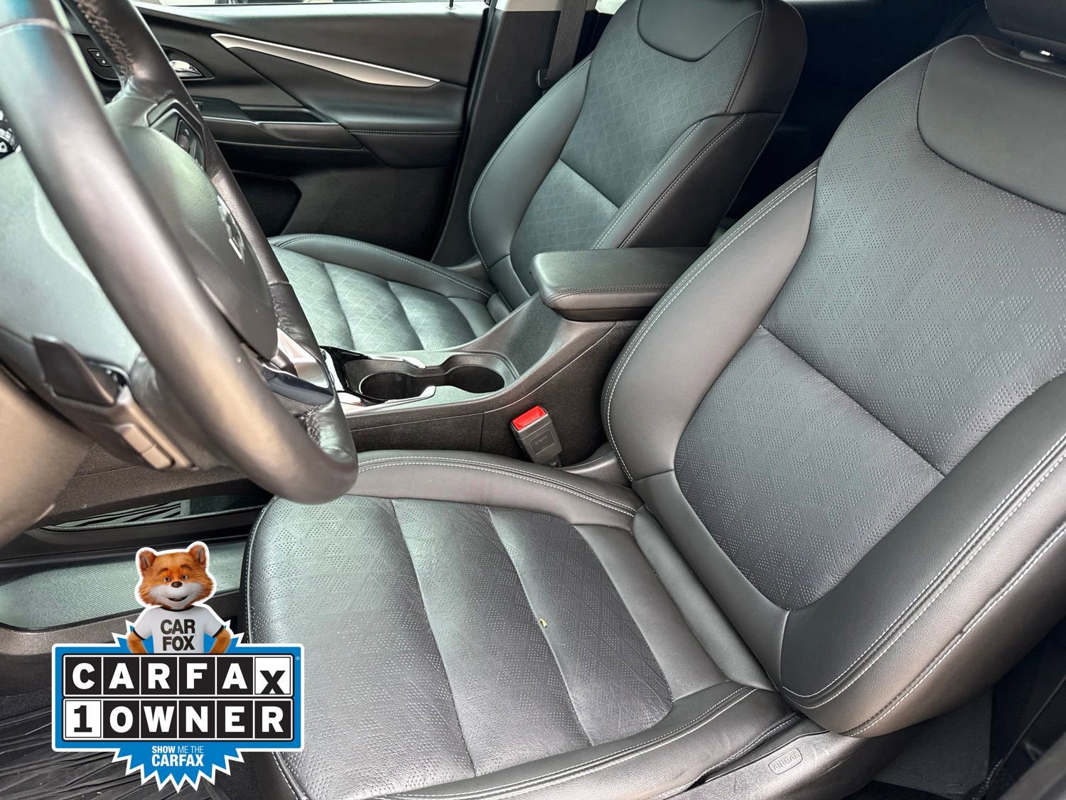Used 2023 Chevrolet Bolt LT w/ Infotainment Package FWD image 9