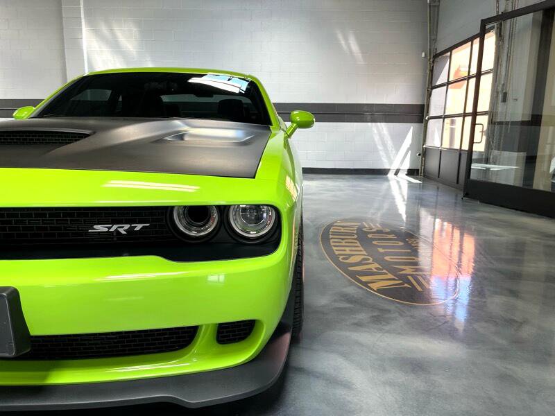 Used 2015 Dodge Challenger SRT Hellcat image 4
