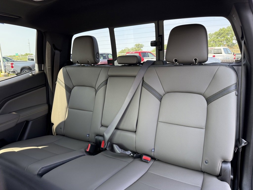 New 2026 Chevrolet Colorado ZR2 w/ Technology Package image 12