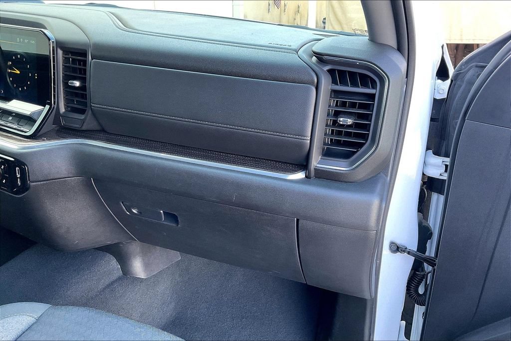 Used 2026 Chevrolet Silverado 1500 RST AWD/4WD image 16
