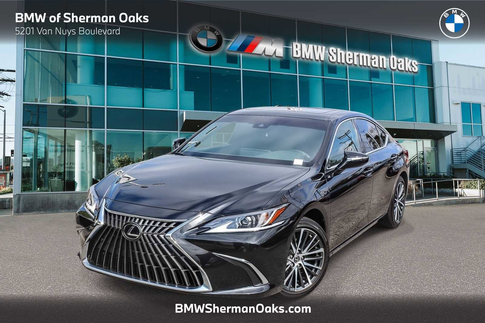 Used 2025 Lexus ES 300h w/ Premium Package