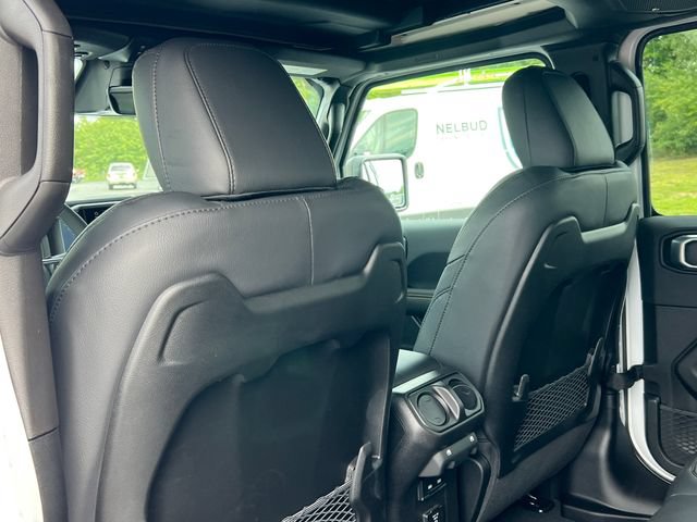 New 2027 Jeep Wrangler Unlimited Sahara AWD/4WD image 35