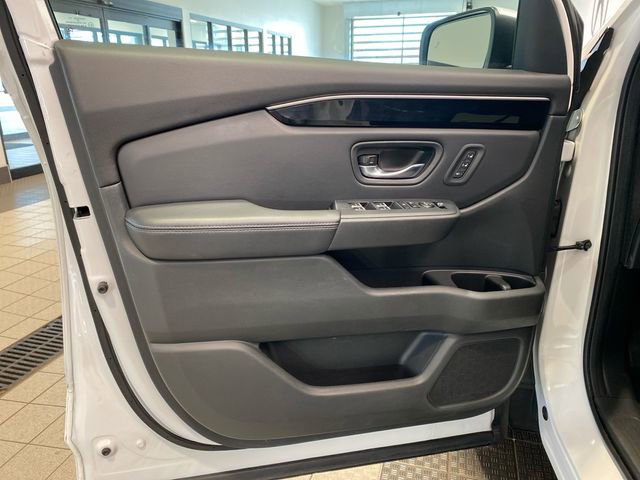 Used 2023 Honda Pilot EX-L image 10