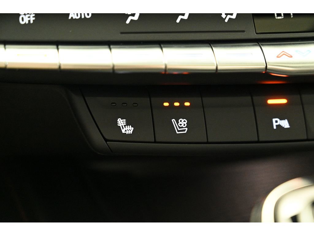 New 2025 Cadillac CT4 V w/ Super Cruise Package image 39