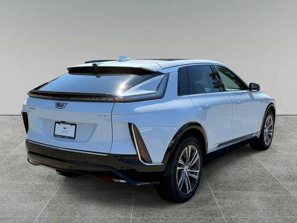 New 2026 Cadillac Lyriq Luxury RWD image 7