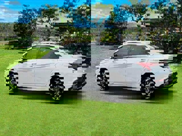 New 2025 Hyundai Elantra SEL image 22