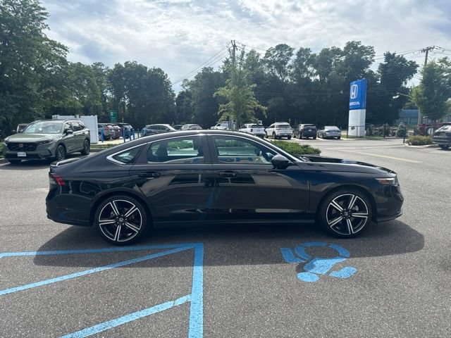 Used 2023 Honda Accord Sport image 9