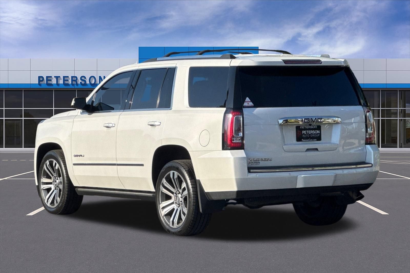 Certified 2018 GMC Yukon Denali w/ Denali Ultimate Package AWD/4WD image 6