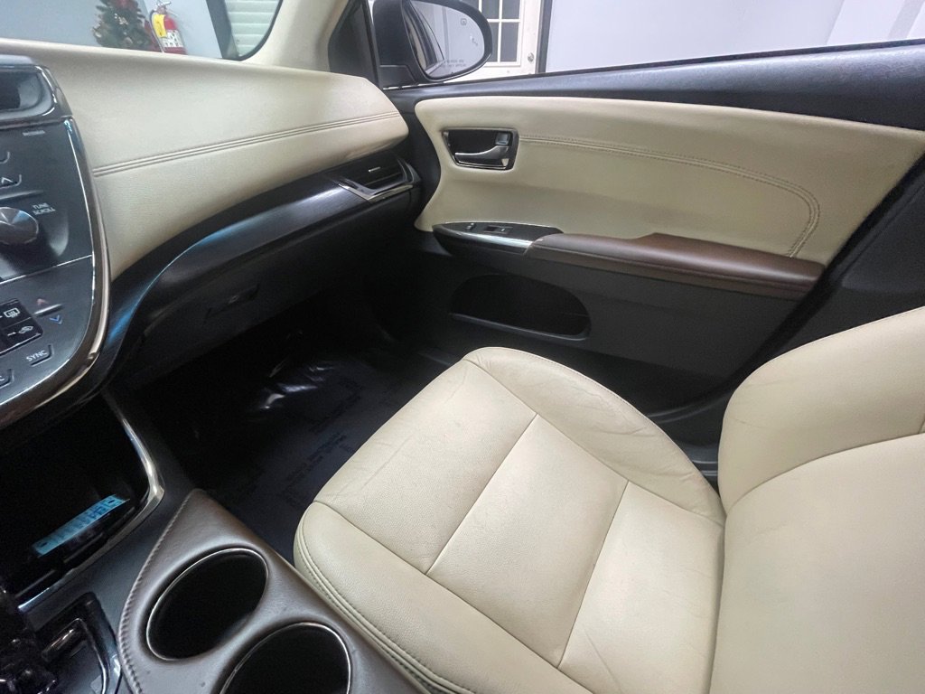 Used 2016 Toyota Avalon Touring image 31