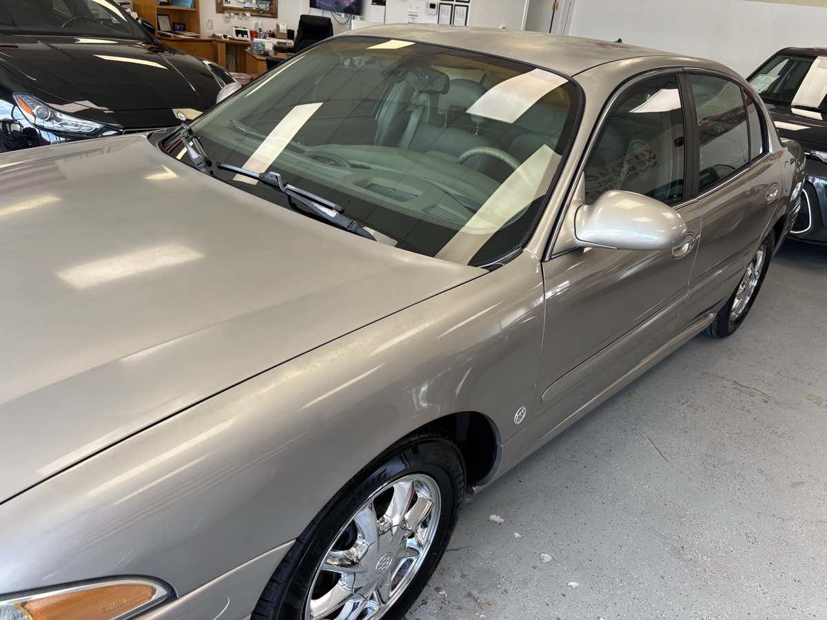 Used 2003 Buick Le Sabre Limited w/ Celebration Edition Package FWD image 3