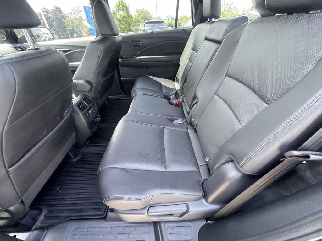 Used 2023 Honda Passport Elite image 14