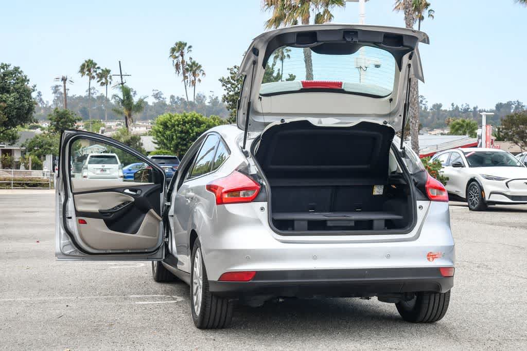 Used 2017 Ford Focus Electric Hatchback FWD image 26