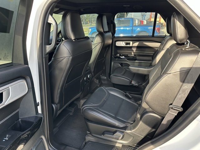 Used 2024 Ford Explorer ST w/ Technology Package image 10