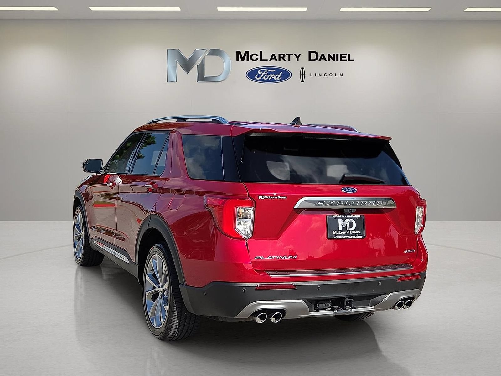 Certified 2021 Ford Explorer Platinum w/ Equipment Group 601A AWD/4WD image 4