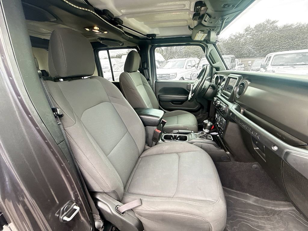 Used 2022 Jeep Wrangler Unlimited Sport AWD/4WD image 33