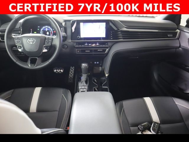 Used 2025 Toyota Camry SE FWD image 18