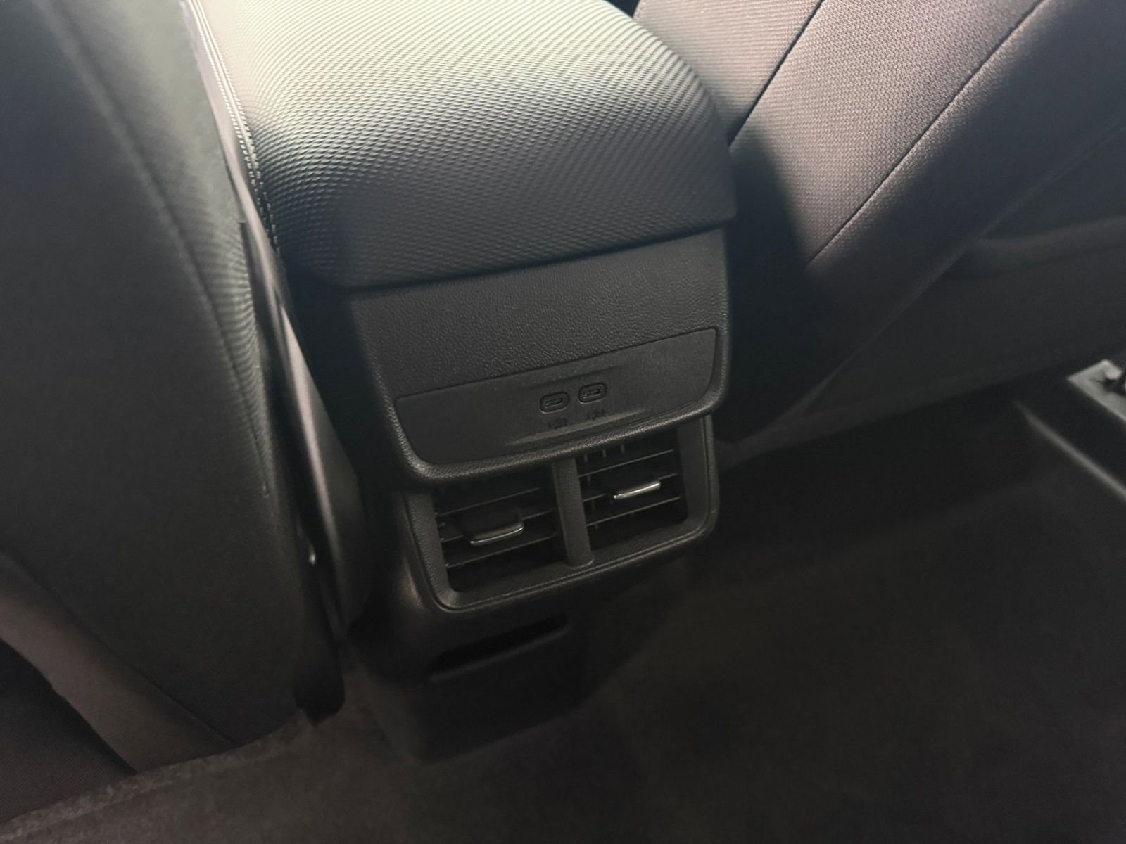 Used 2025 Chevrolet Equinox LT image 24