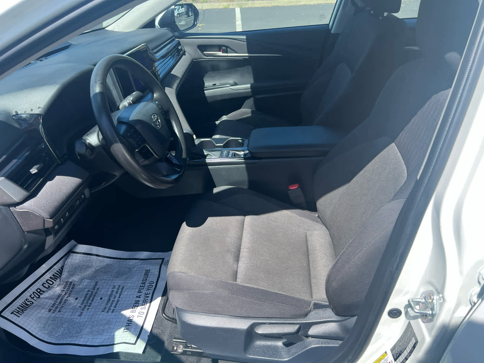 Used 2025 Toyota Camry LE FWD image 11