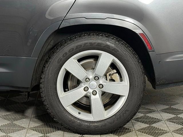 Used 2023 Land Rover Defender 130 First Edition AWD/4WD image 15
