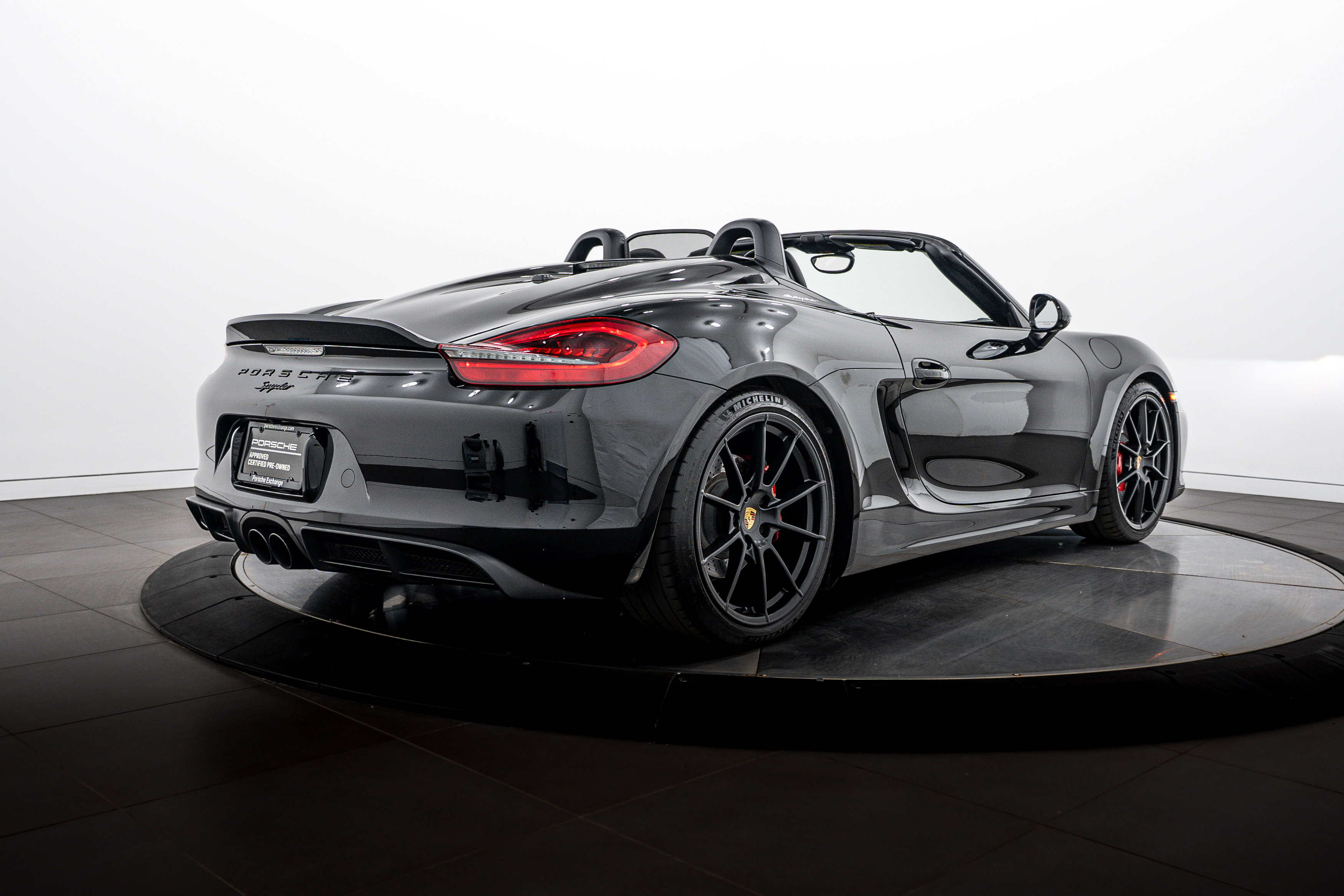 Certified 2016 Porsche Boxster Spyder RWD image 7
