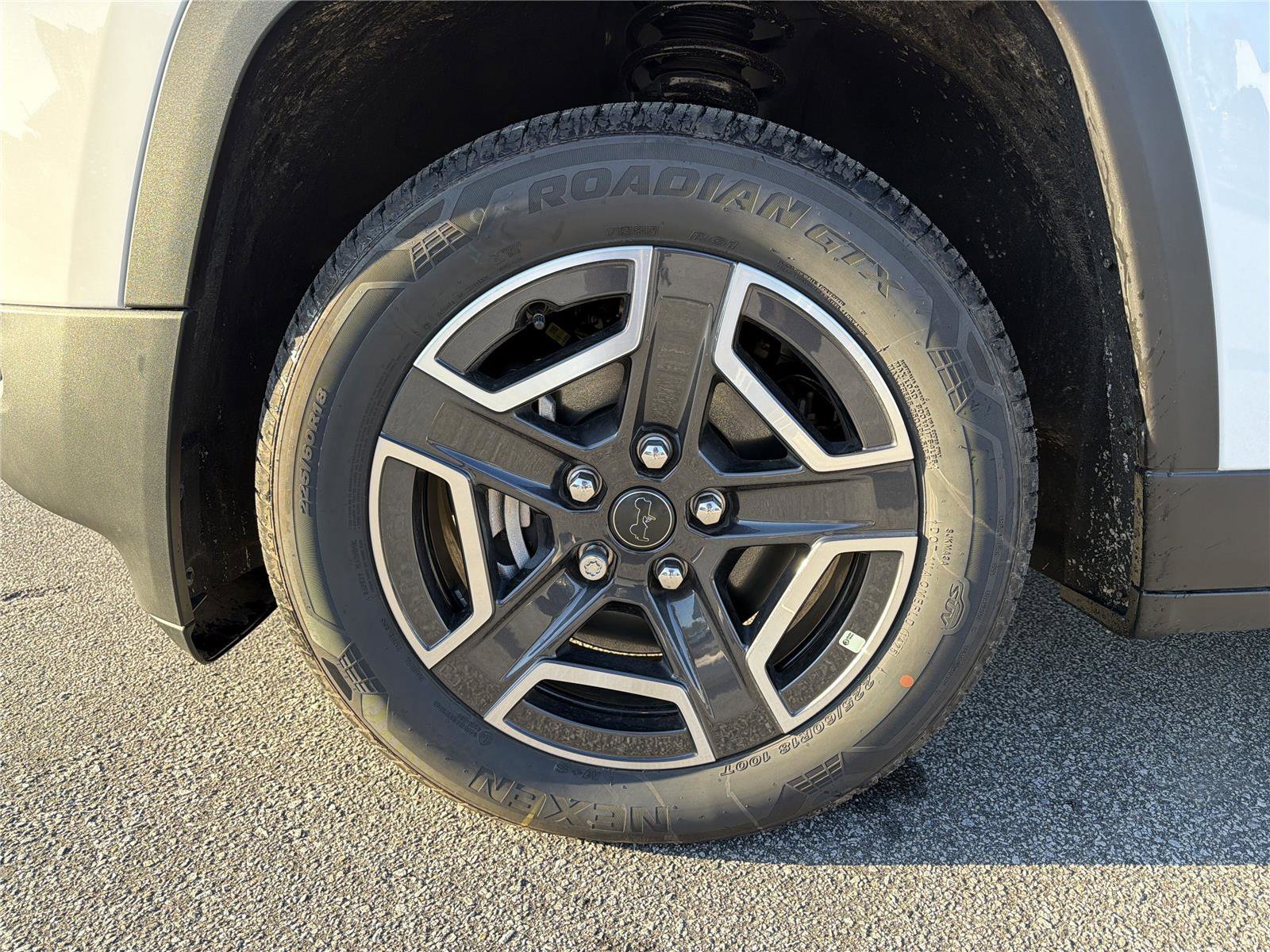 New 2026 Jeep Cherokee Limited image 11