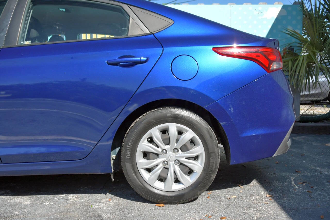 Used 2019 Hyundai Accent SE image 9