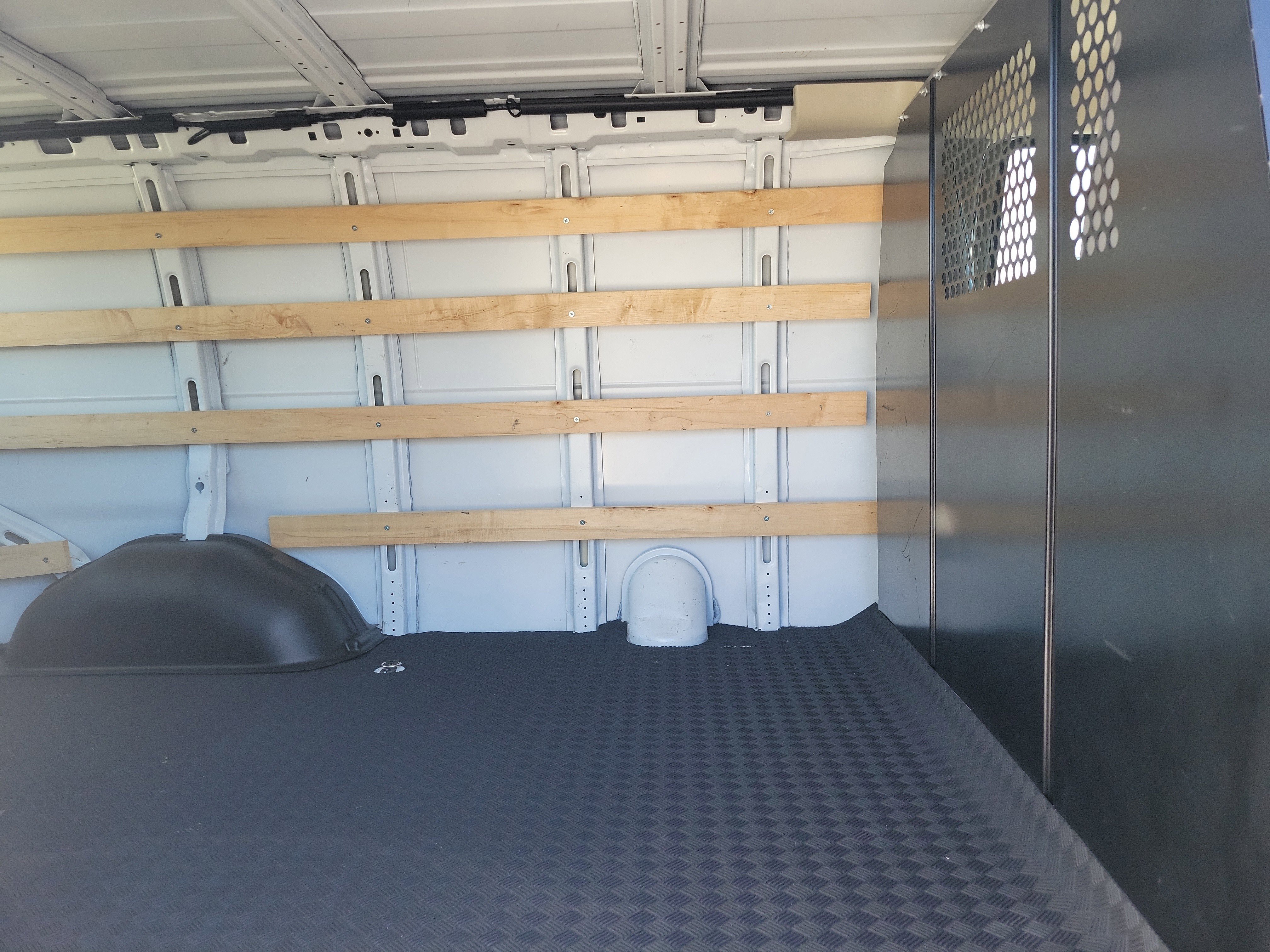 Used 2024 Chevrolet Express 2500 w/ Driver Convenience Package image 17