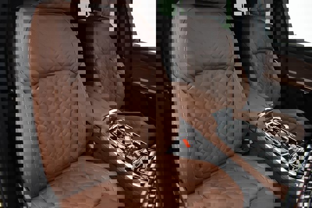 New 2026 BMW X5 M60i w/ Climate Comfort Package image 6