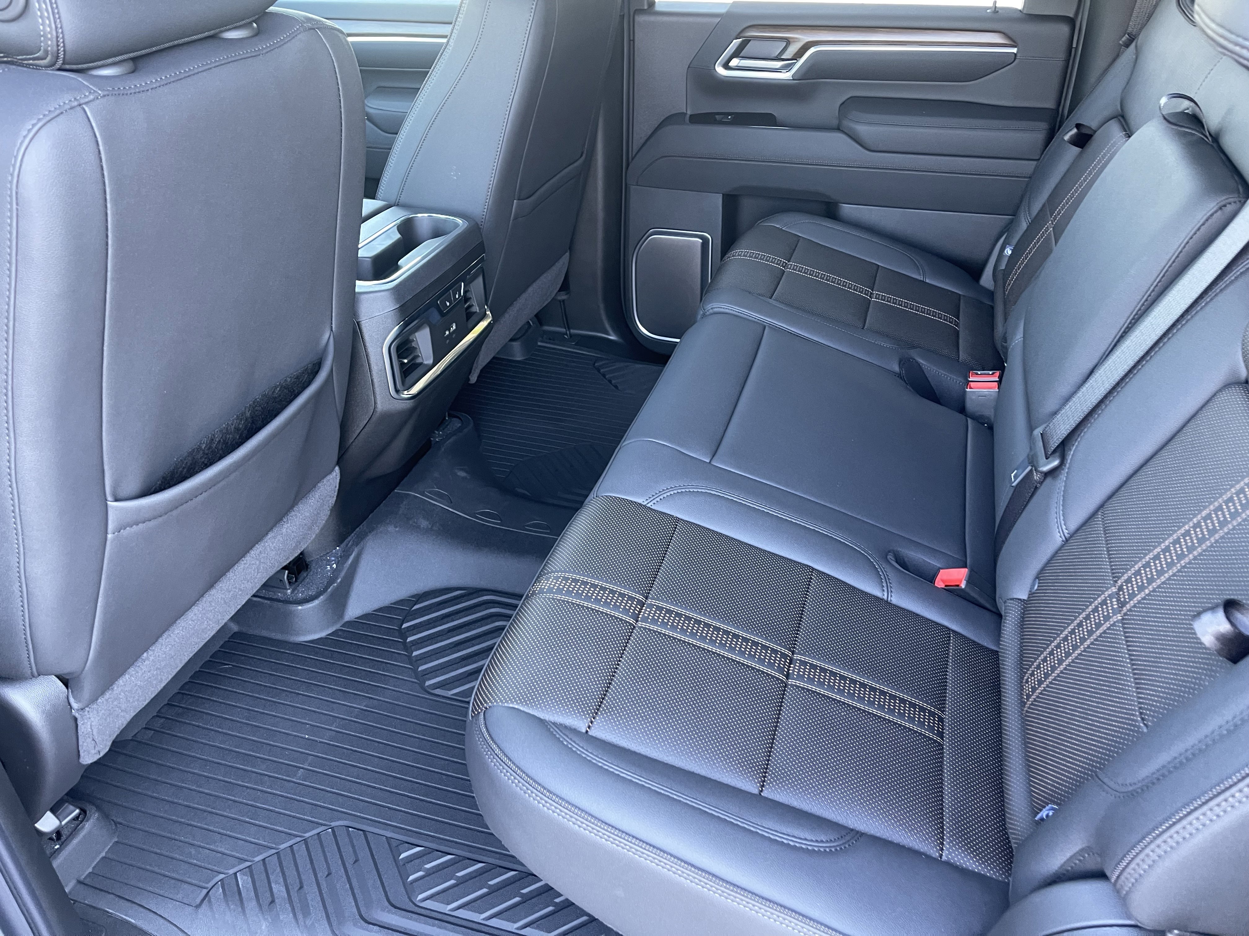 New 2026 Chevrolet Silverado 2500 High Country w/ Technology Package image 17