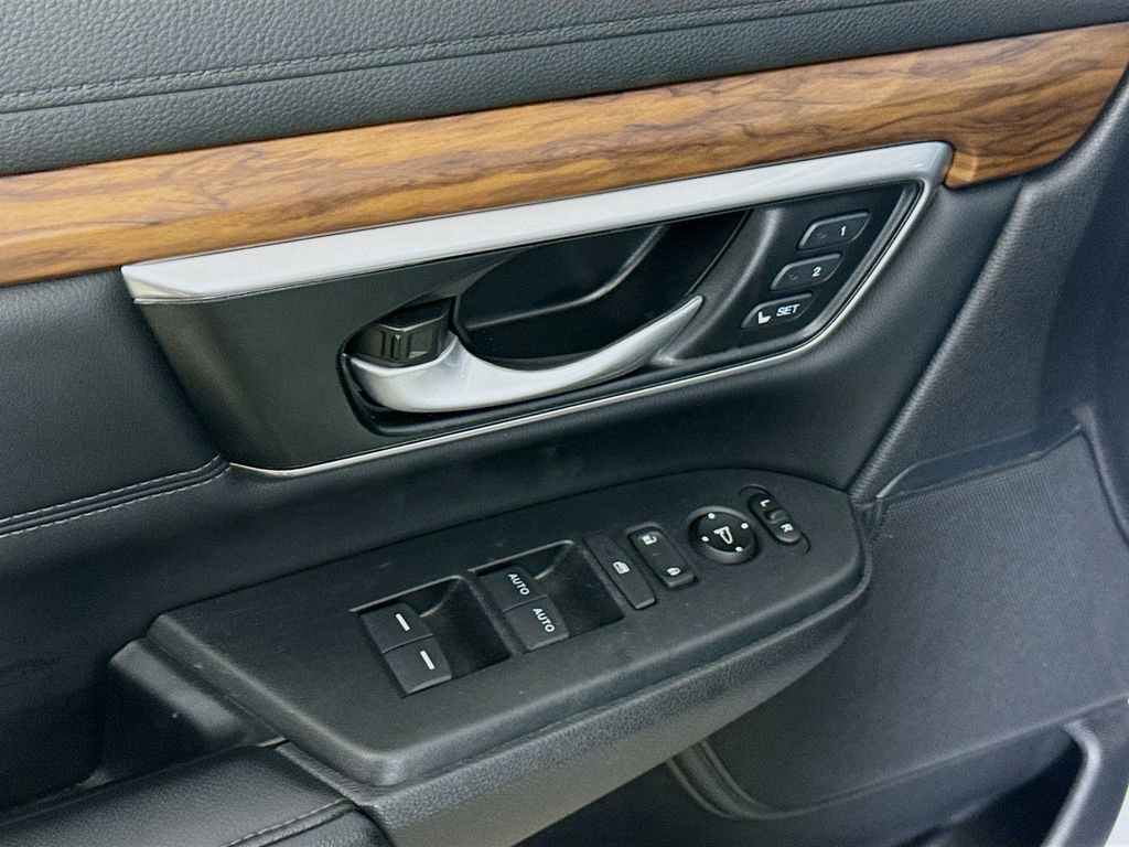 Used 2022 Honda CR-V Touring image 17