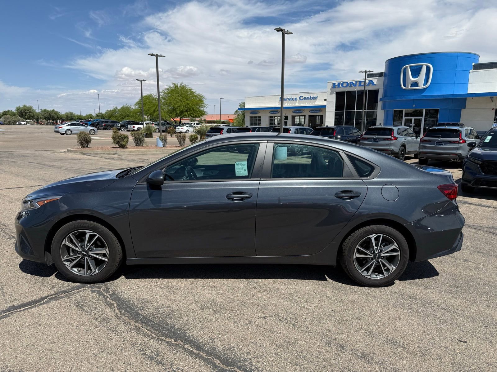 Used 2024 Kia Forte LXS FWD image 9