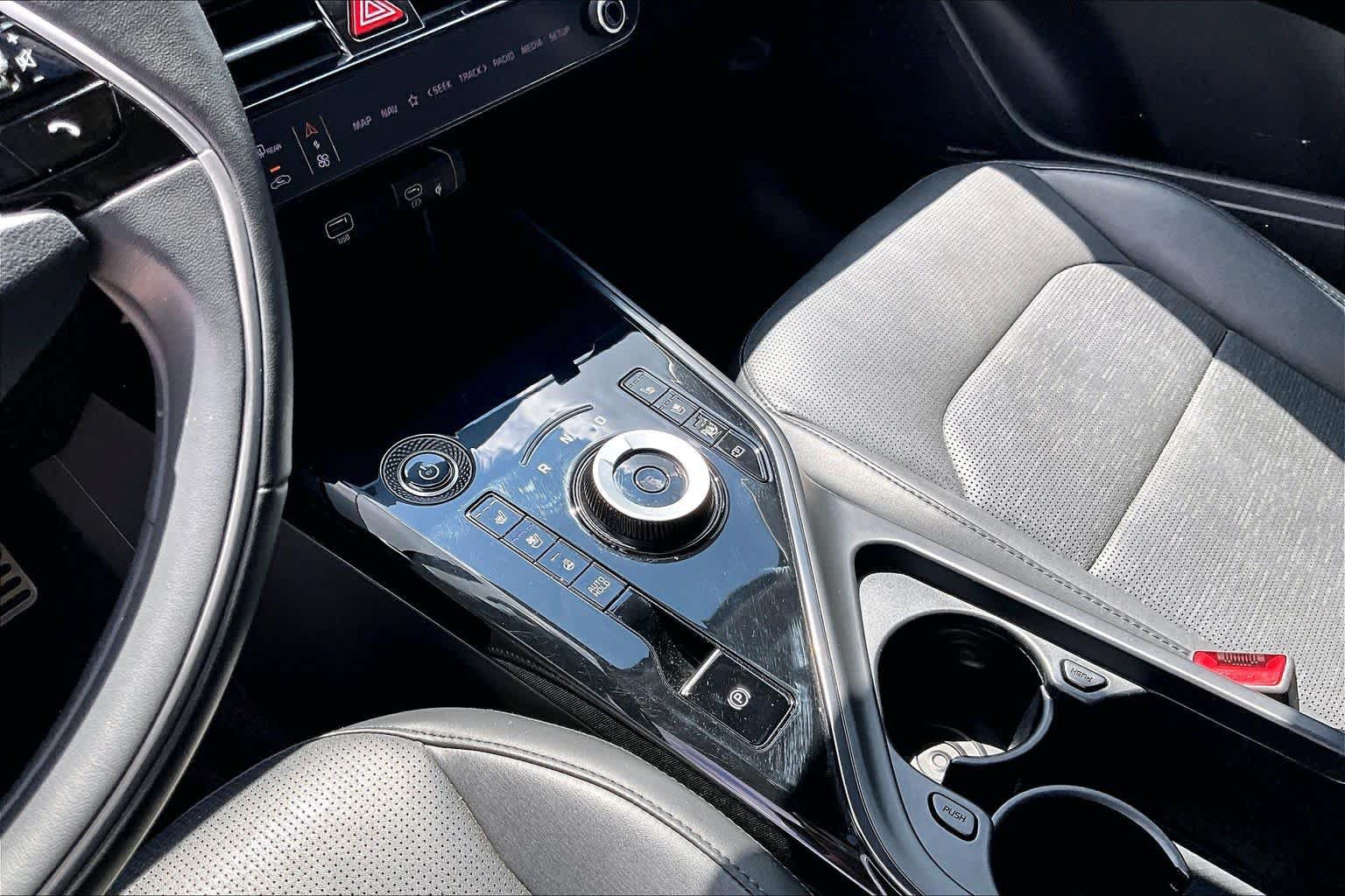 Certified 2023 Kia Niro Wave FWD image 14