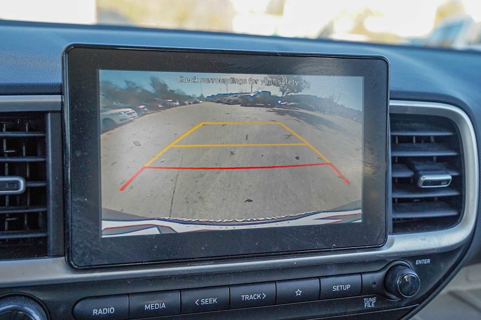 Used 2022 Hyundai Venue SEL image 16