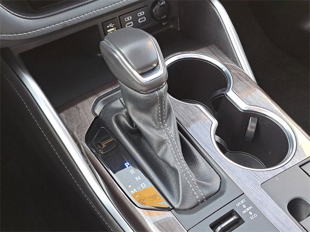 Used 2024 Toyota Highlander Platinum image 22