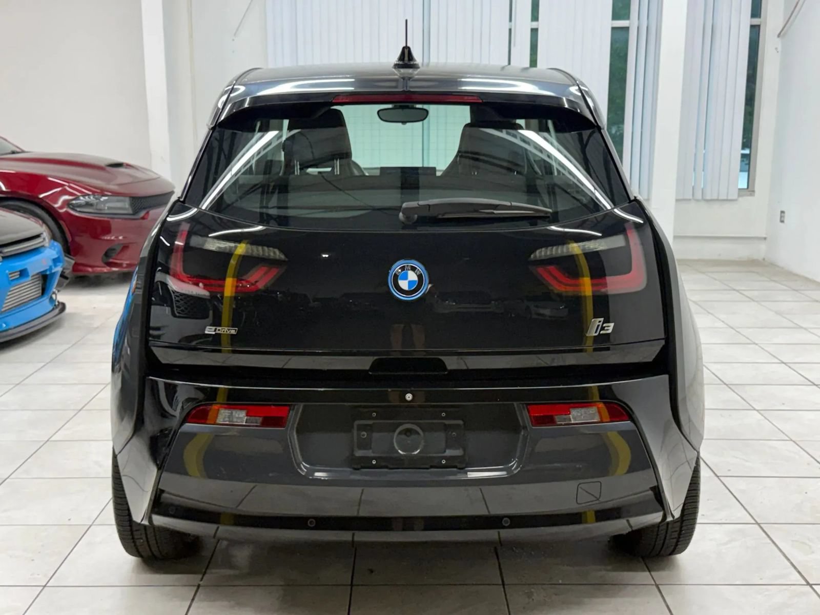 Used 2015 BMW i3 w/ Range Extender RWD image 8