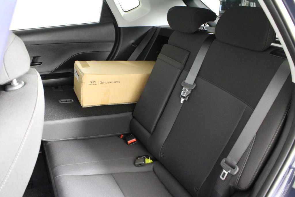 Certified 2027 Hyundai Kona SEL Sport FWD image 21