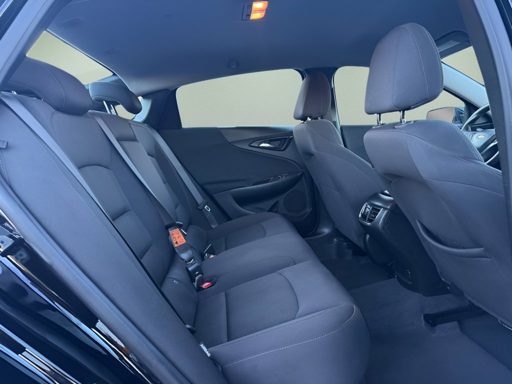 Used 2025 Chevrolet Malibu LT FWD image 18