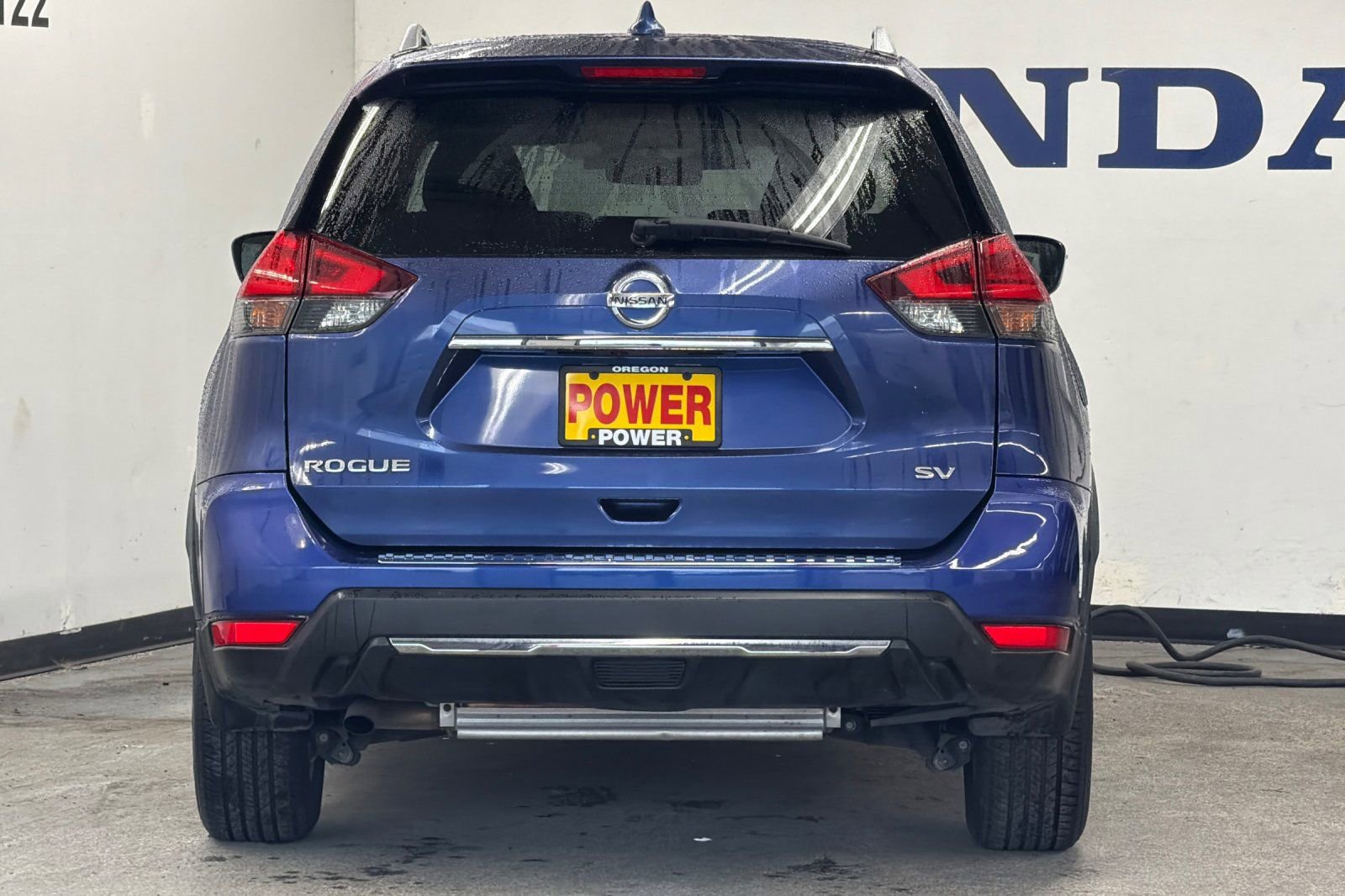 Used 2017 Nissan Rogue SV image 4