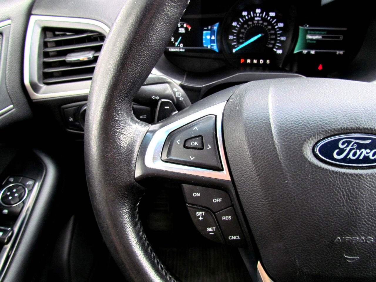 Used 2017 Ford Edge SEL w/ Equipment Group 201A image 31