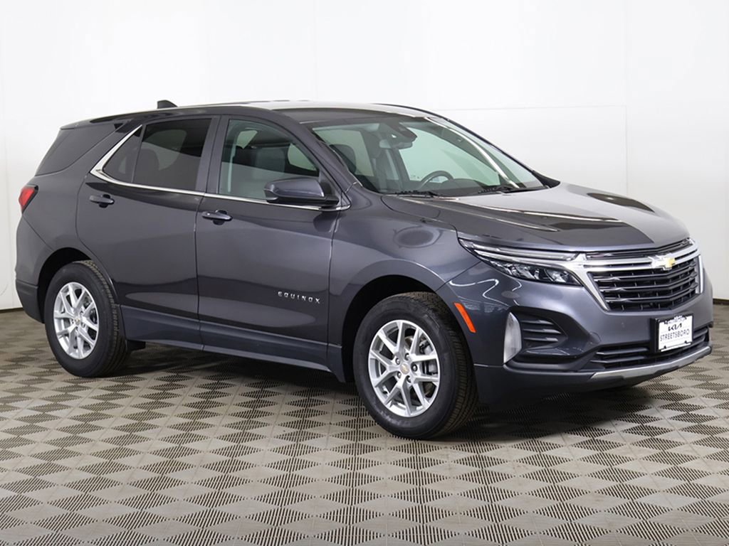 Used 2022 Chevrolet Equinox LT AWD/4WD image 2