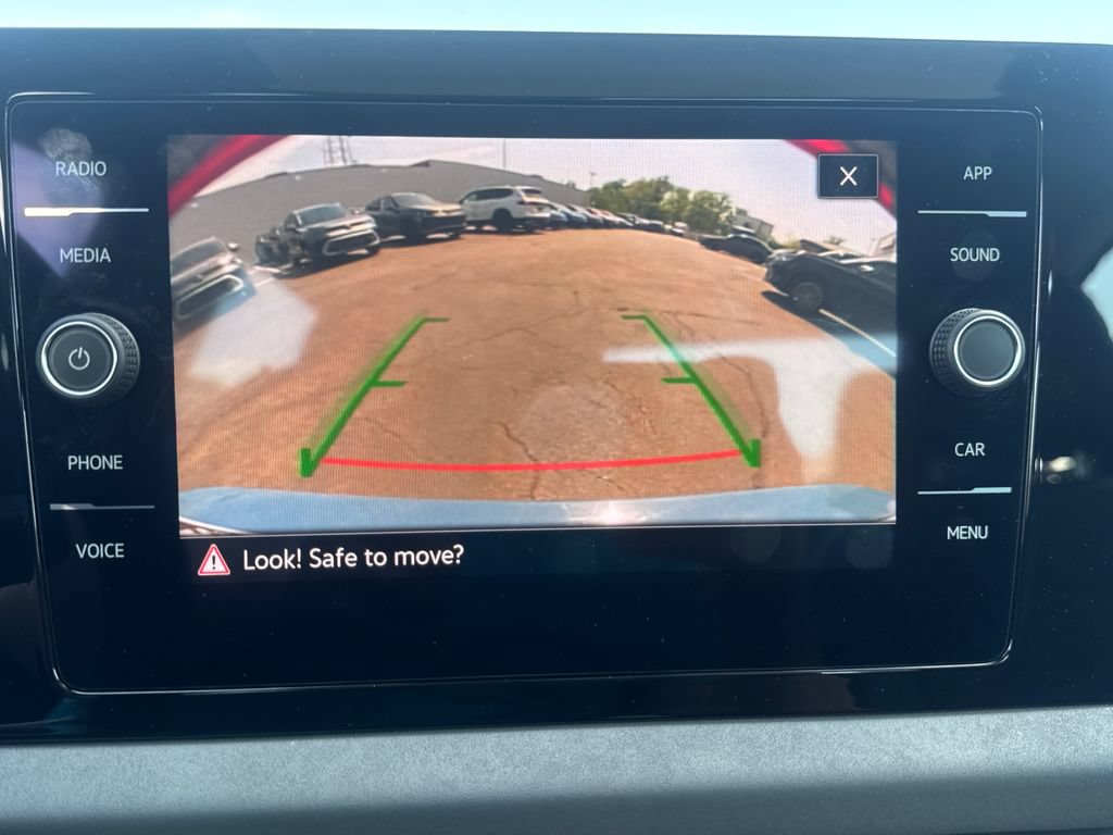 Used 2025 Volkswagen Jetta SE FWD image 24