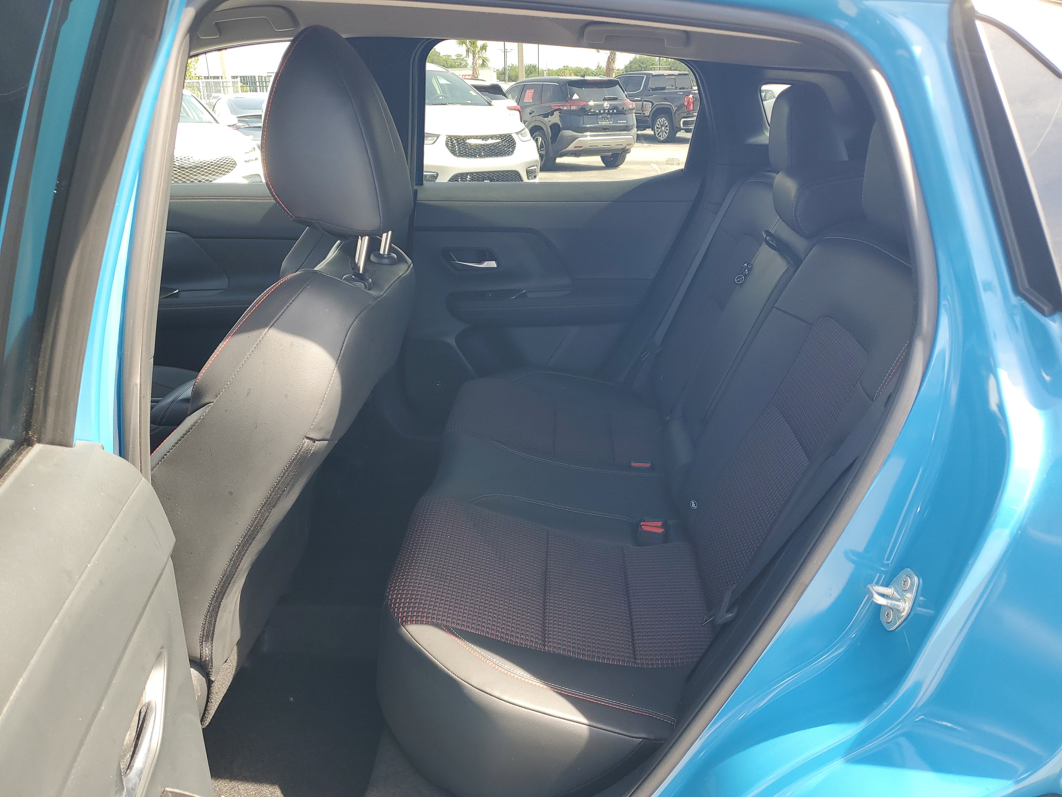 Certified 2025 Nissan Kicks SR FWD image 13